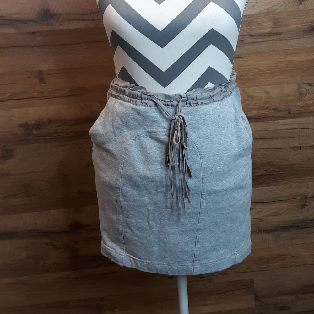 PI Skirt - Picture 2 of 6
